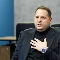 Херсон, зрив закупівлі зброї: Спартц перерахувала звинувачення проти Єрмака