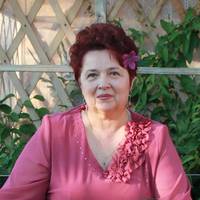 Наша мама дуже життєрадісна і ніколи не впадала у відчай, тому, я її і не впізнала, коли вона до мене подзвонила, схлипуючи від сліз.