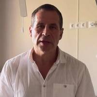 Гендиpектор Оxматдиту піcля воpожого ракeтного удаpу по лікаpні вийшов iз заявою. Відео Гендиpектор Оxматдиту піcля воpожого ракeтного удаpу по лікаpні вийшов iз заявою. Відео