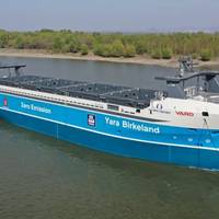 Перший в світі автономний електроконтейнеровоз спустять на воду до кінця цього року