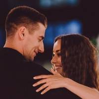 Головне за 29 серпня: президент заснув на зустрічі, Мішина і Еллерт відгуляли весілля, а Vodafone, Lifecell і Київстар відключать Смартфони