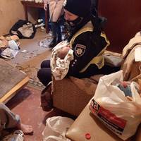 У Черкасах горе-мати заснула на новонародженому: дитину ледве врятували (фото)