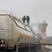 Під Вінницею сталася хімічна аварія: рятувальники намагаються осадити хмару аміаку