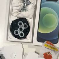 У Києві жінка купила у відомому магазині гайки замість iPhonе