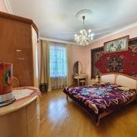 Ти мусиш віддати мені половину бабусиної квартири - з такими словами до мене прийшла рідна мати.