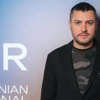 АРТЕМ КОЛЮБАЄВ РАЗОМ ІЗ КОЛЕГАМИ ПО КУЛЬТУРНОМУ ФРОНТУ ЗІБРАВ МАЙЖЕ 2 МІЛЬЙОНИ НА МАШИНИ ШВИДКОЇ ДОПОМОГИ