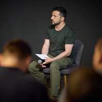ЗЕЛЕНСЬКИЙ ПООБІЦЯВ ЗМЕНШИТИ БЮРОКРАТІЮ В ПІДРОЗДІЛАХ ЗСУ