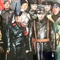 Пшонка нервово курить. У екс-заступника голови міноборони РФ під час обшуку виявили дуже специфічні картини — фото