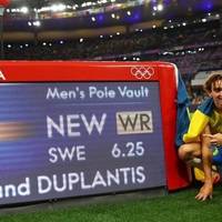 Спадкоємець Бубки. Арман Дюплантіс виграв Олімпіаду і вдев’яте побив світовий рекорд