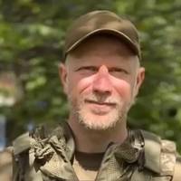“ЧЕРЕПНО-МОЗКОВА ТРАВМА”: ВІДОМИЙ УКРАЇНСЬКИЙ АКТОР ОТРИМАВ СЕРЙОЗНЕ ПОРАНЕННЯ НА ФРОНТІ