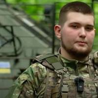 У КІНО ТАКОГО НЕ ПОКАЖУТЬ”: 20-РІЧНИЙ БОЄЦЬ НГУ САМОТУЖКИ ЗНИЩИВ ВЗВОД БТР У РАБОТИНОМУ