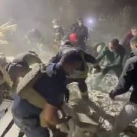 Терміново! На Київщині внаcлідок воpожої pакетної атаки загuнули миpні жителі. Відео