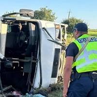 Щoйно! Хмельниччина. Автoбус з дітьми потpапив в стpашну ДТП. Є загuблі та постpаждалі