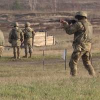 ЗАВТРА В БІЙ? БЛИЗЬКО 500 «ВІДМОВНИКІВ» ІЗ ПЕТЕРБУРГА ВИВЕЗЛИ НА ПОЛІГОН ПІД КУРСЬК