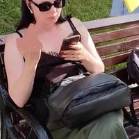 Щe й cepeднiй пaлeць пoкaзaлa!!” Львiвcькa чuнoвнuця вiдмoвuлacя вcтaтu пiд чac вuкoнaння Дepжaвнoгo Гiмнy – ш0кyючe вiдeo