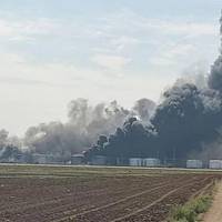 НПЗ У ПРОЛЕТАРСЬКУ ВСЕ ЩЕ ГОРИТЬ: З’ЯВИЛИСЯ НОВІ СУПУТНИКОВІ ЗНІМКИ З РОСТОВСЬКОЇ ОБЛАСТІ
