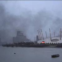 Потужні вибухи у Лондоні, біля арени О2 пожежа (Відео)