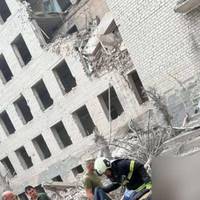 Росія вдарила по учбовому закладу в Полтаві: станом на цей час відомо про 41 загиблого у Полтаві, – Зеленський