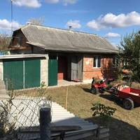 - Молодим краще жити з батьками, - переконана Антоніна, моїй сестрі лише 19, а нею командує якась старша жінка