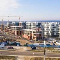 - Мамо, ти продай квартиру, докинь гроші та переїдь до нас. Сама казала, що за Богдасиком сумуєш. А так будеш з онуком няньчитися!