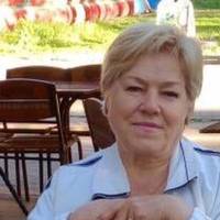 - Я вам молочка домашнього привезла! - Краще б ти зі собою книжку з граматики прихопила - бо говориш так, що мені аж вухо ріже