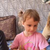 Грала з котиком на мIнн0му полі! Українські військові врятували 3-річну дівчинку