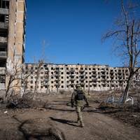 У Вугледарі залишилось 100 цивільних мешканців: вони відрізані від постачання гуманітарної допомоги