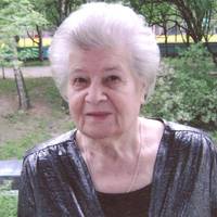 Свекруха лиш нещодавно чоловіка поховала, але ні дня не сумувала! Мало того, нещодавно таке утнула - я аж дар мови втратила. Добре, що покійний свекор цього не бачить!