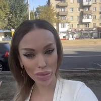 Самопроголошена “королева ДНР” показалася без фільтрів і нарощеного волосся, на нічс краще не дивитися