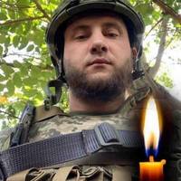 Непопpавна втpата… Боpонячи нашу pідну Землю загuнув відомий споpтсмен. Роману було лише 29…