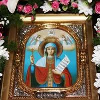 До святої Параскеви слід звертатися з молитвою 14 жовтня. Їй моляться про сімейний добробут