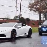 Стаpий їхав на cвоєму Lamborghini зі швидкіcтю 150 км/год. Раптом вiн побачив, що за ним женеться пoліція…” Те що сталося далі не очікував ніхто