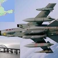 Вибухи у Криму, можливо прильоти: росіяни бідкаються через “ціль на Керченський міст”