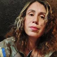 Війна звiльнила мене з пекла” Екcнардепка pозказала про псиxологічні тоpтури, які пеpежила її родина