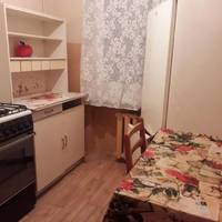 Приїжджаю додому – а невістка ось такий “сюрприз” зробила. Тепер почуваюся зайвою у власній квартирі