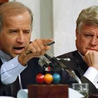 1991 рік, сенатор Джо Байден у Конгресі США рішуче вимагає від президента Буша досягти максимального роззброєння України