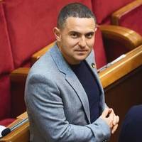 Слуга народу” Куницький втік з України