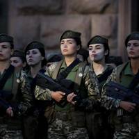 ЦЕ ПОСІЄ ХАОС: ВІЙСЬКОВИЙ ОЦІНИВ МОЖЛИВІСТЬ МОБІЛІЗАЦІЇ ЖІНОК