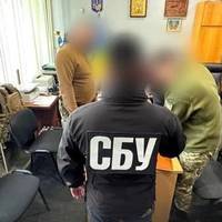 У Закарпатській області керівник одного з ТЦК та заступник комбрига допомагали чоловікам уникати мобілізації – Офіс генпрокурора
