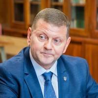 Україна веде перемовини із Британією про навчання тисяч майбутніх держслужбовців, – Залужний