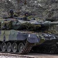 ПРОДЕМОНСТРУВАЛИ “КРУТЯЦЬКУ РОБОТУ”: ЗСУ ОДНИМ LEOPARD ЗУСТРІЛИ ЦІЛУ КОЛОНУ ТЕХНІКИ РФ