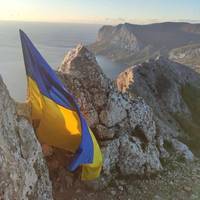 🤗У Криму замайорів прапор України