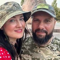 Соломія Вітвіцька показала нові фото з коханим-військовим
