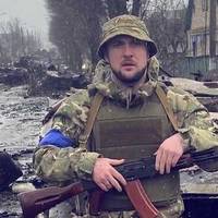 Репер-військовий Yarmak на романтичному фото показав дружину-красуню і ніжно привітав її з 35-річчям