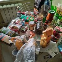 Щотижня ми привозили свекрусі продукти, а ще оплачували комуналку. Однак, у пані Наталі підозріло швидко зникали продукти. Ось так вона “цінує” нашу поміч!