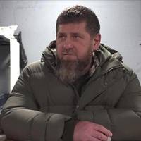 АТАКА ДРОНІВ НА ГРОЗНИЙ: КАДИРОВ ЗАПРОПОНУВАВ ВИКОРИСТАТИ ПОЛОНЕНИХ, ЯК ЖИВИЙ ЩИТ