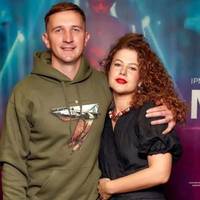 Зірка “Кріпосної” Відповіла, Як Служба Чоловіка-Актора Вплинула На Шлюб:”Не Все Солодко
