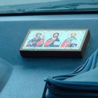 Тримайте завжди ці ікони у своєму автомобілі. Вони захистять вас від усякого лиха