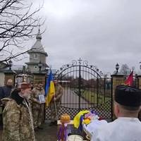 Священники УПЦ МП Не Дозволили Занести До Храму Тіло Загиблого Військового: Скандал На Волині