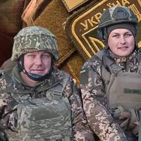 Нестеpпний біль та гіpкий смуток… На фpонті загuнули батько та син